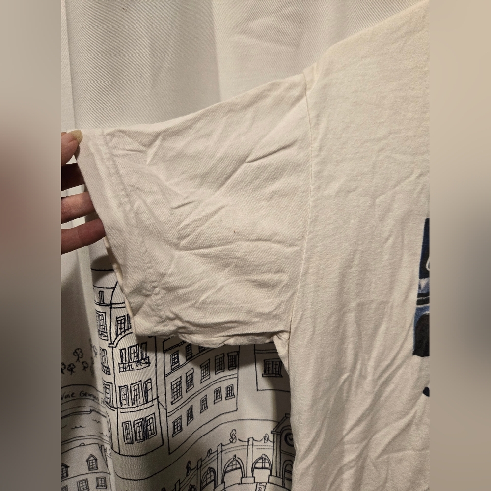 EUC Women's Off White Tultex John Dutton For President Graphic Tee Shirt Size  M - Picture 3 of 8